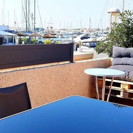 Cap Sud: Terrasse; Clim; Centre Port Du Cap D'agde Apartment Agde